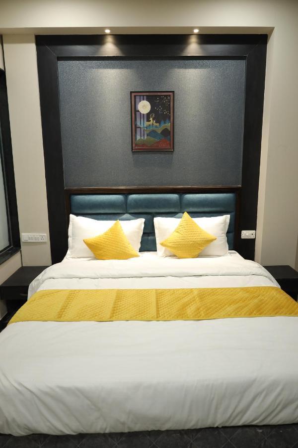 לודהיאנה Hotel The Bell מראה חיצוני תמונה
