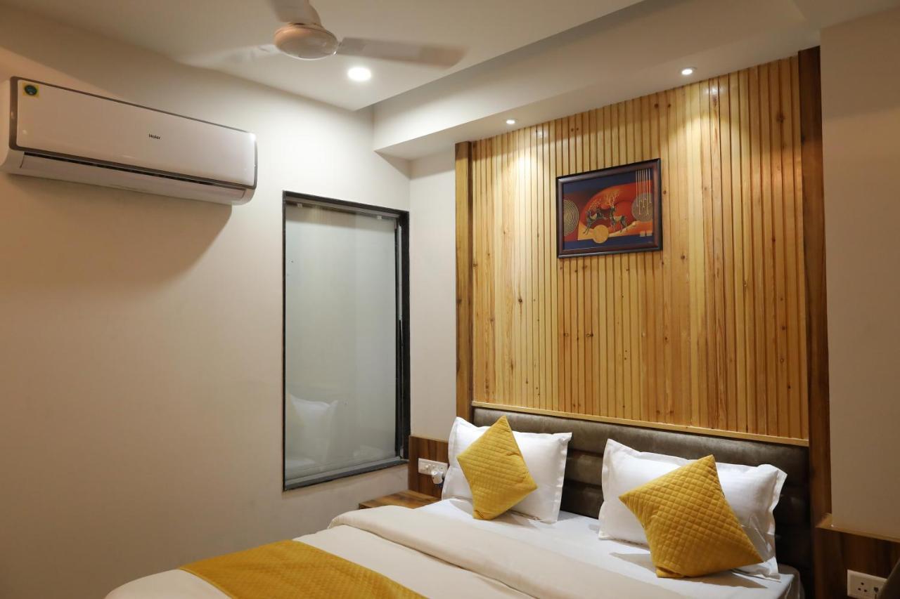 לודהיאנה Hotel The Bell מראה חיצוני תמונה
